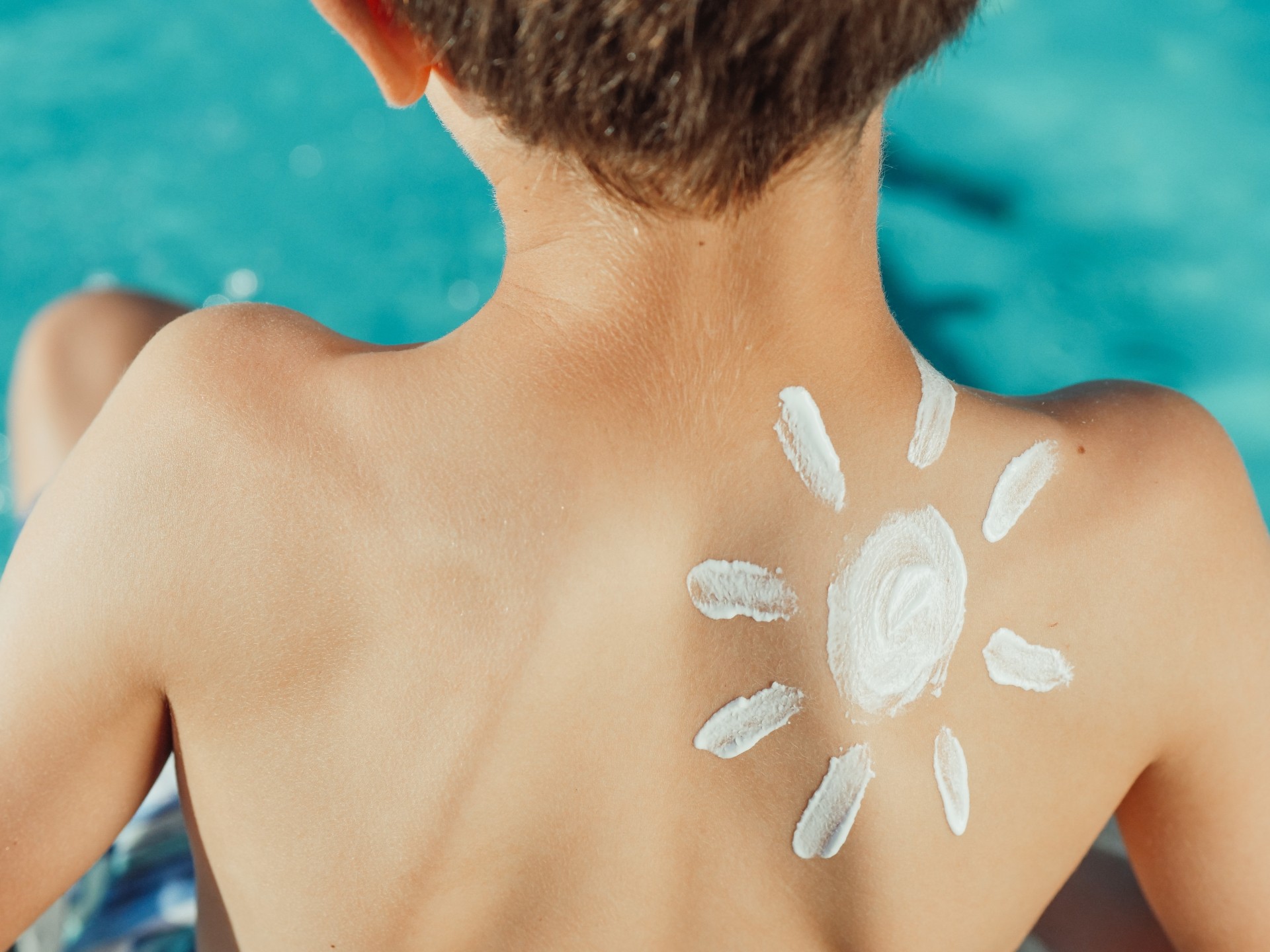 ¿Cómo elegir un protector solar adecuado cuando tienes dermatitis atópica?